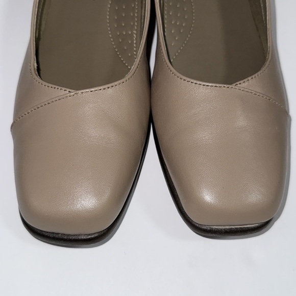 HUSH PUPPIES Elegant Tan Women's Shoes - Picture 6 of 6